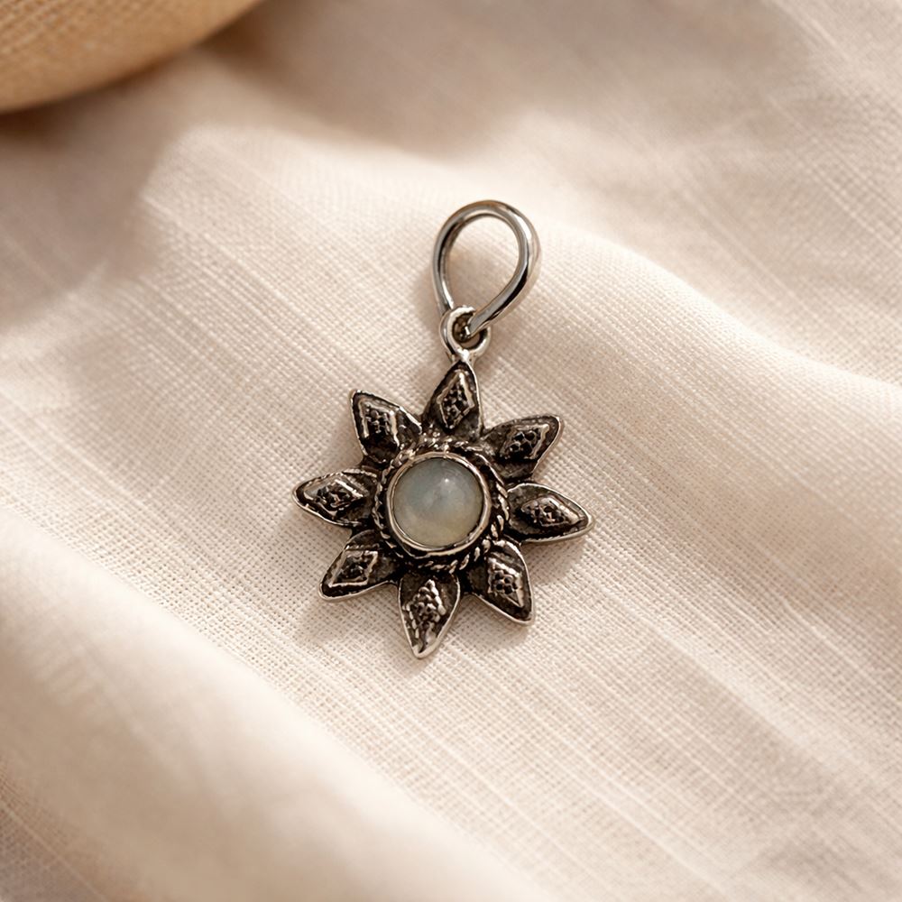 Silver-Plated Pendant (without Chain) (#04), 1.5x1.5cm