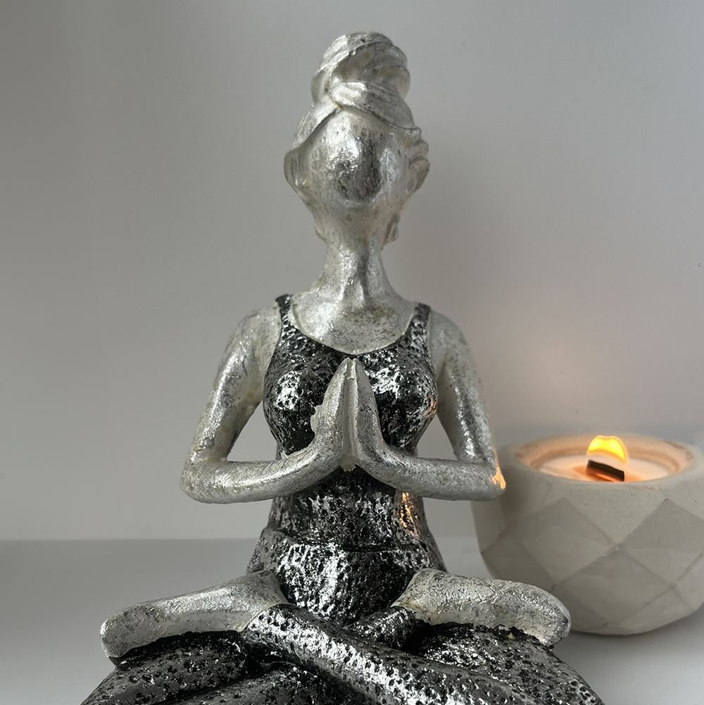 Yoga Lady Figurine, 12x18x10cm