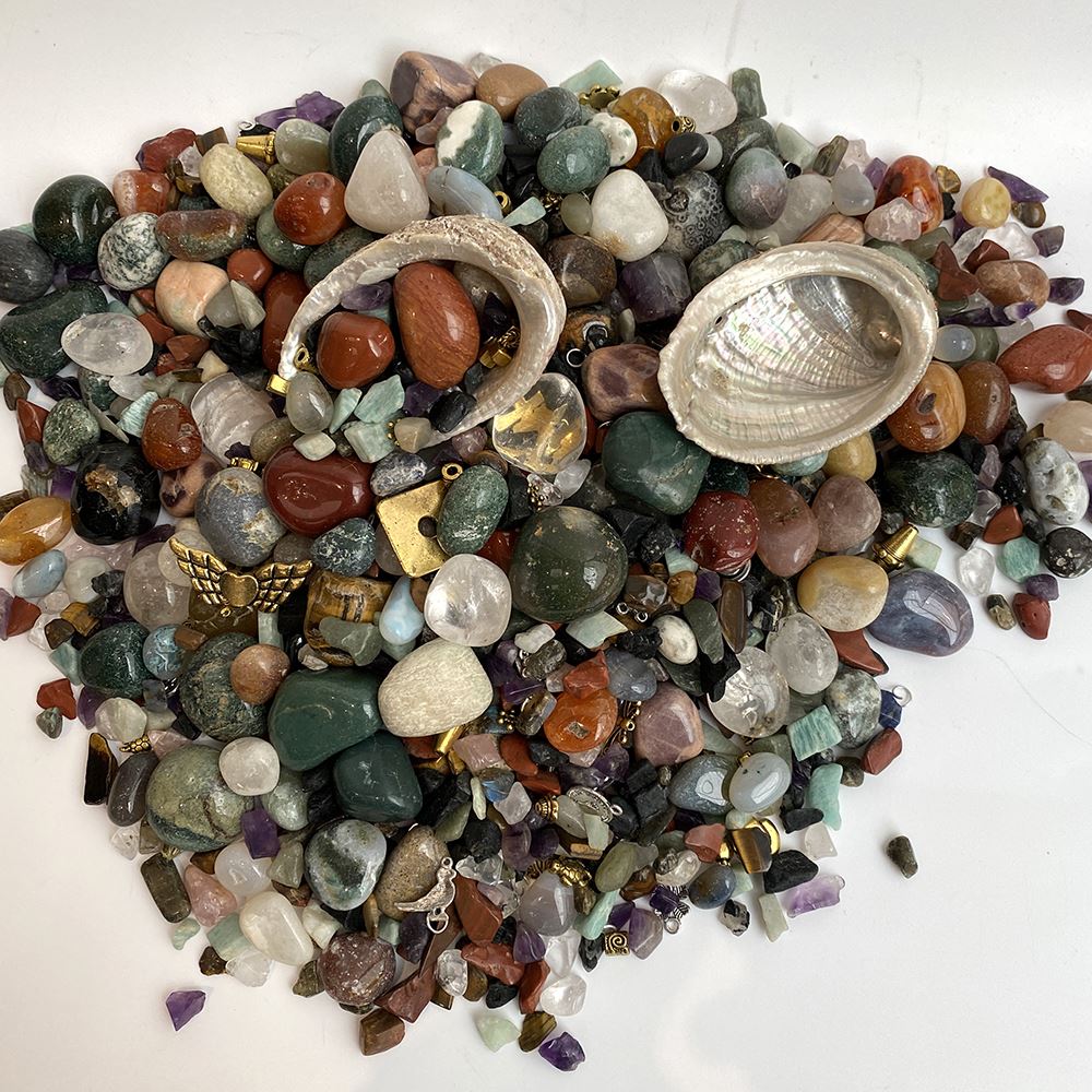 Crystal Confetti, 1kg, with 2 Abalone Shells