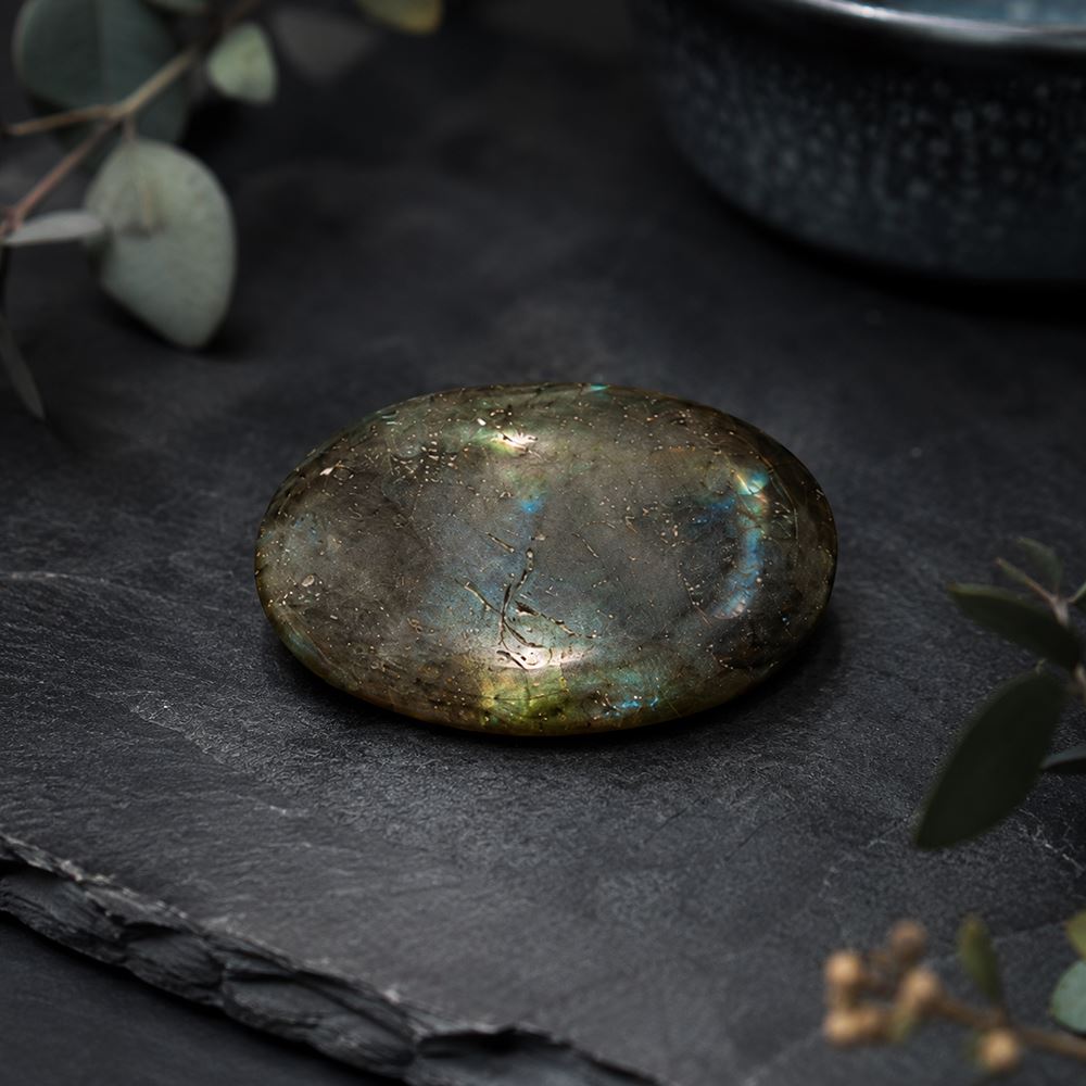 Worry Thumb Stone, Labradorite
