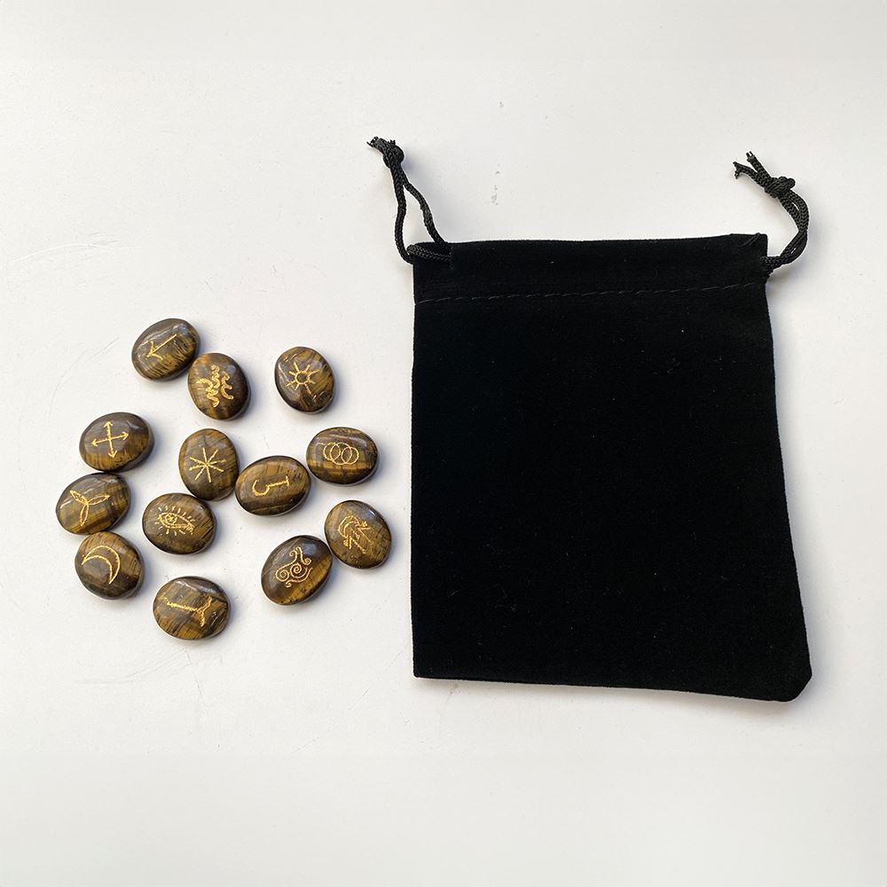 Witches Rune Set with Pouch