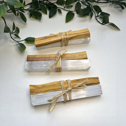 Mini Smudge Cluster, Palo Santo with Selenite 4"