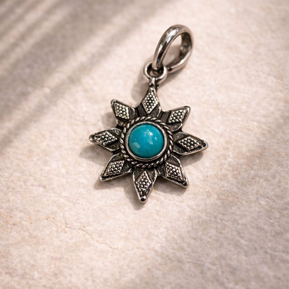 Silver-Plated Pendant (without Chain) (#04), 1.5x1.5cm