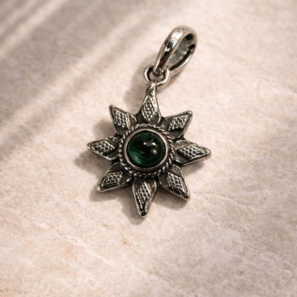 Silver-Plated Pendant (without Chain) (#04), 1.5x1.5cm