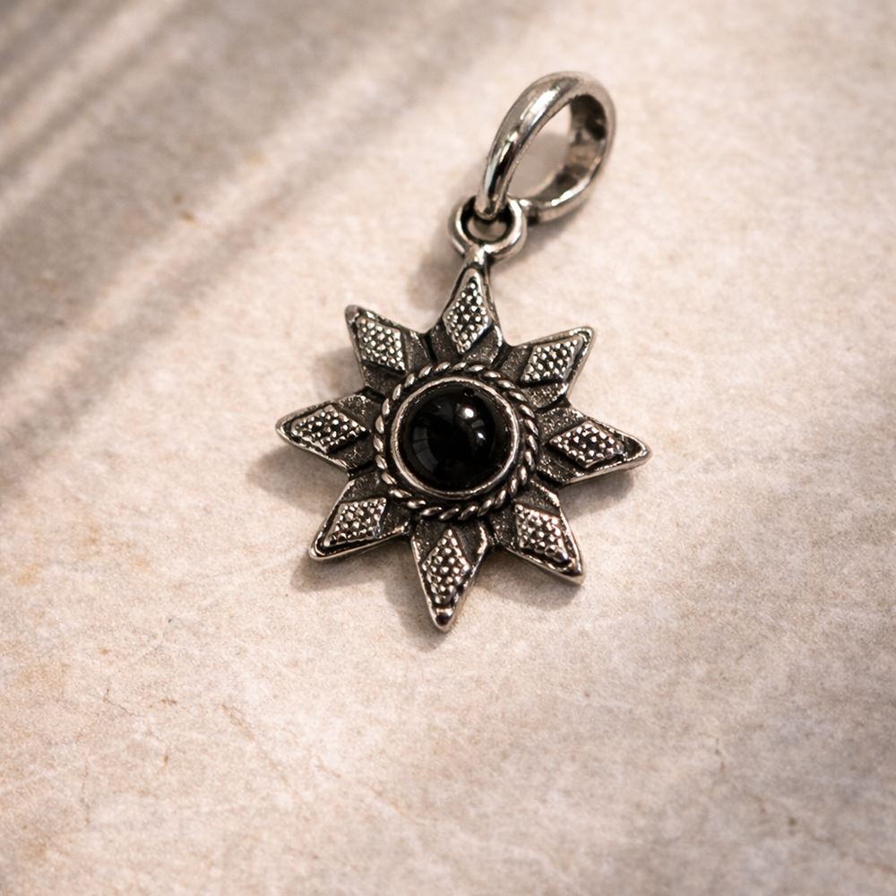 Silver-Plated Pendant (without Chain) (#04), 1.5x1.5cm